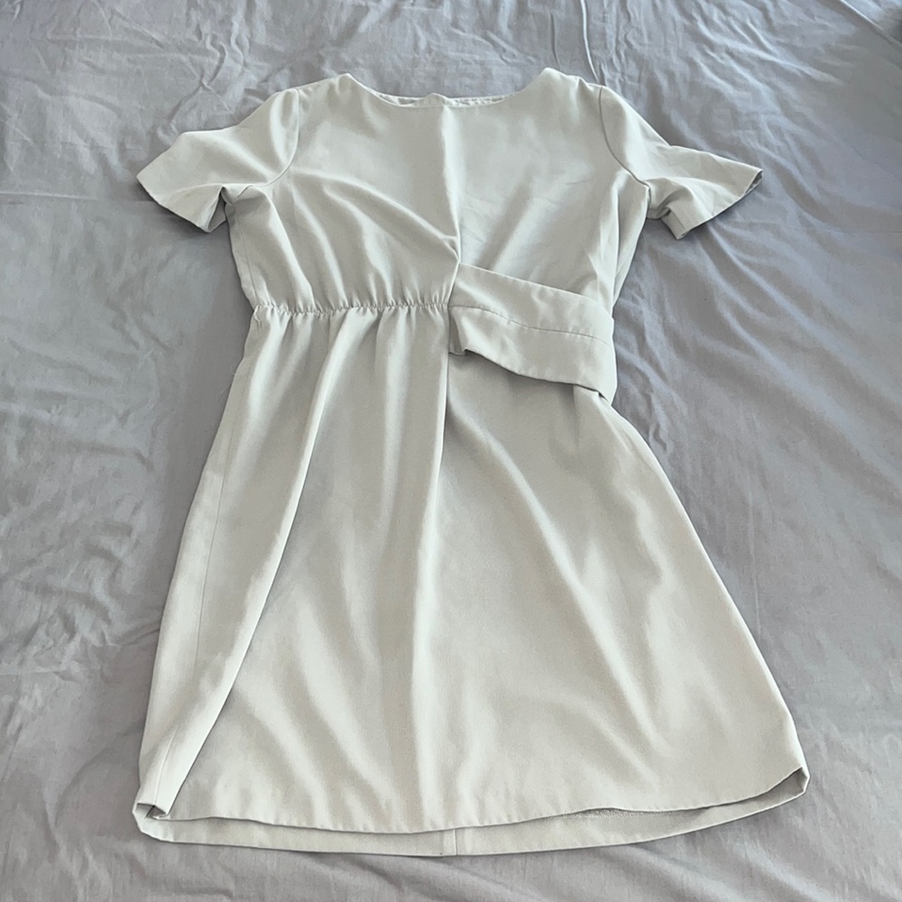 Oak + Fort light grey short-sleeved babydoll mini dress